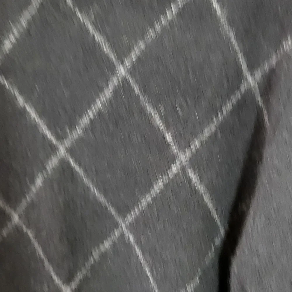 Bowen & Wright Men's 100% Wool Black Sweater